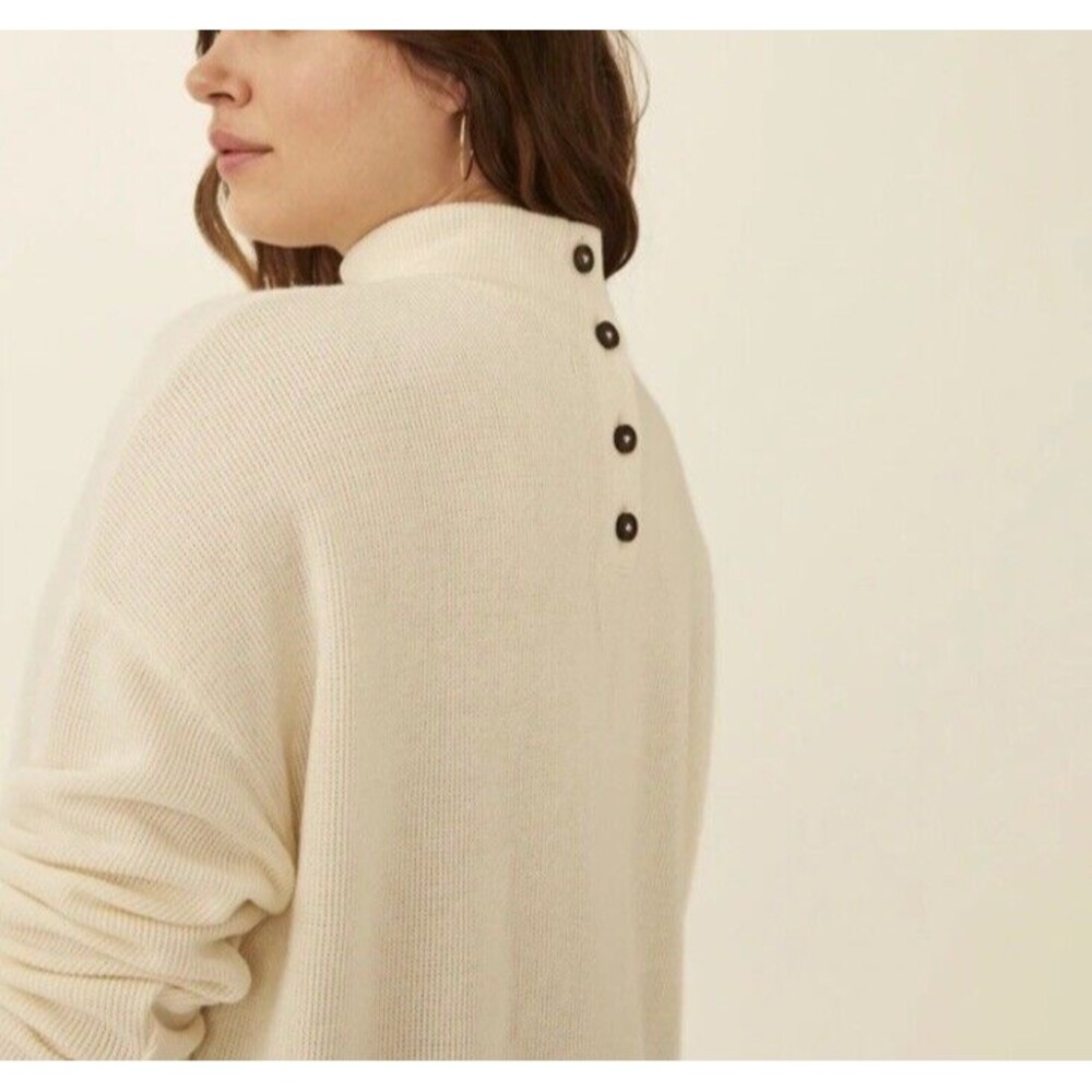 Madewell Cream Color Mock Neck Button Back Oversized Sweater Size Large